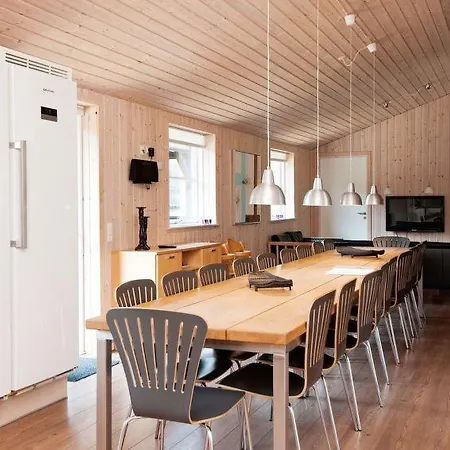 Sleeps 20 Pool Wifi Ebeltoft